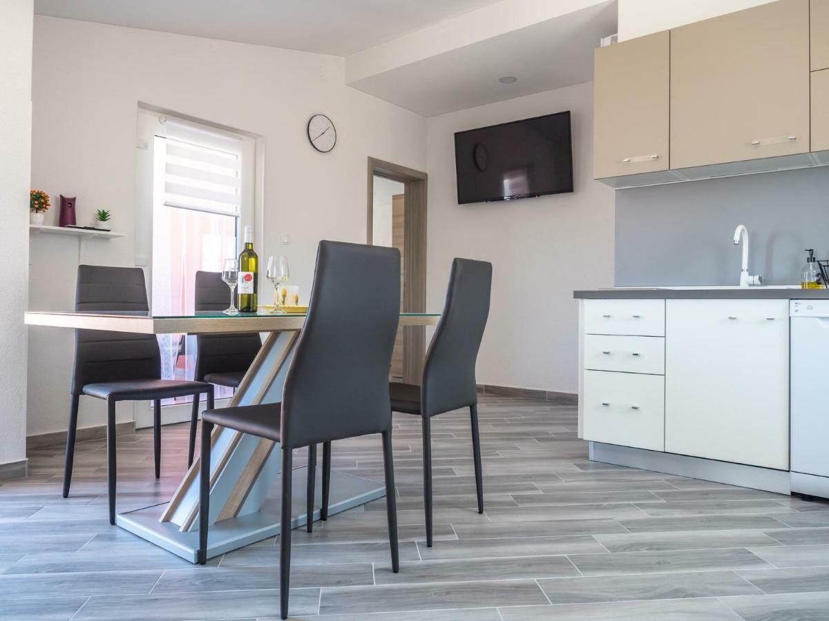 Apartment ˝Soleil˝ วีร์ ภายนอก รูปภาพ
